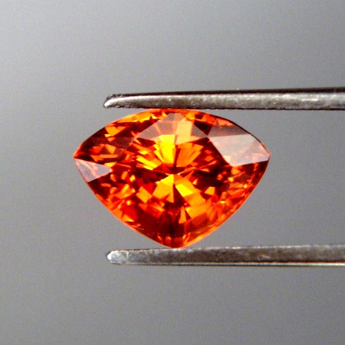 Color and Fire Mandarin Spessartite Garnet 2.88 ct  Litnon.com