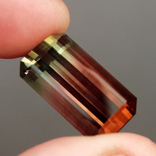 Big Bright and Clean Bi-Color Afghan Tourmaline 22.20ct  Litnon.com