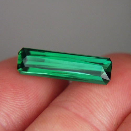 Special Color Green Tourmaline Afghanistan 6.34 ct  Litnon.com