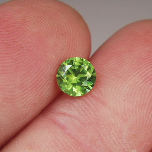 Brilliant Top Cut Natural Russian Demantoid Garnet GL Litnon.com