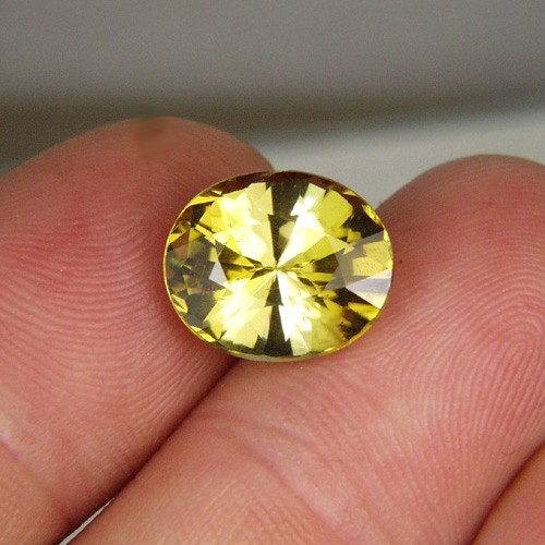 Collectors Golden Yellow Tourmaline Malawi 6.95 ct  Litnon.com