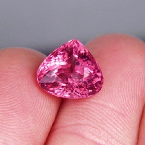 Color Fine Hot Pink Tourmaline Afghanistan 5.84 ct  Litnon.com