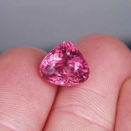 Color Fine Hot Pink Tourmaline Afghanistan 5.84 ct  Litnon.com