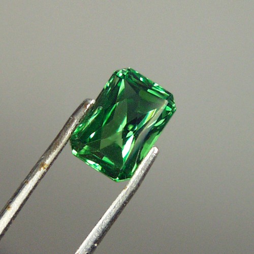 Fine Color Tsavorite Green Garnet Kenya 1.21 ct  Litnon.com