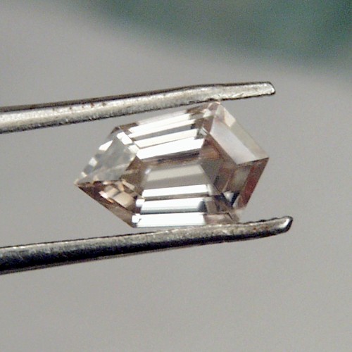 Light Golden Honey Natural Zircon Tanzania  Litnon.com