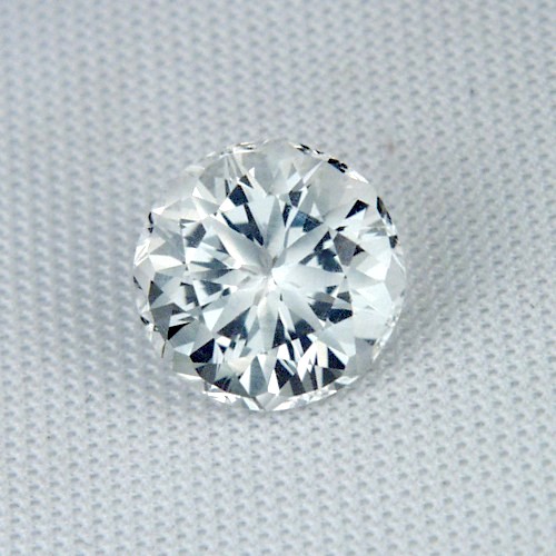 USA Flower Cut White Topaz Vietnam 5.35 ct  Litnon.com