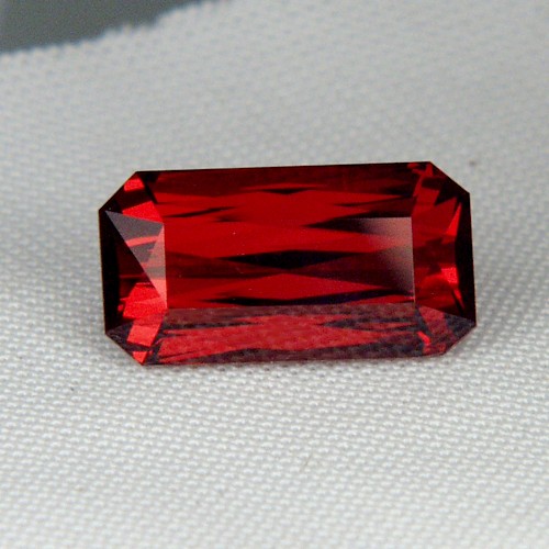 Cut Color and Fire Special Spessartite Garnet 9.69 ct  Litnon.com