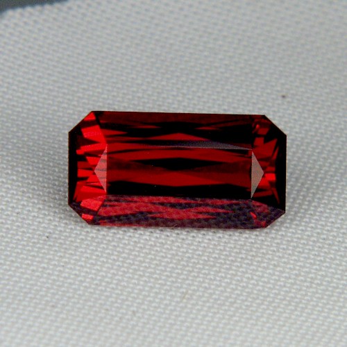 Cut Color and Fire Special Spessartite Garnet 9.69 ct  Litnon.com
