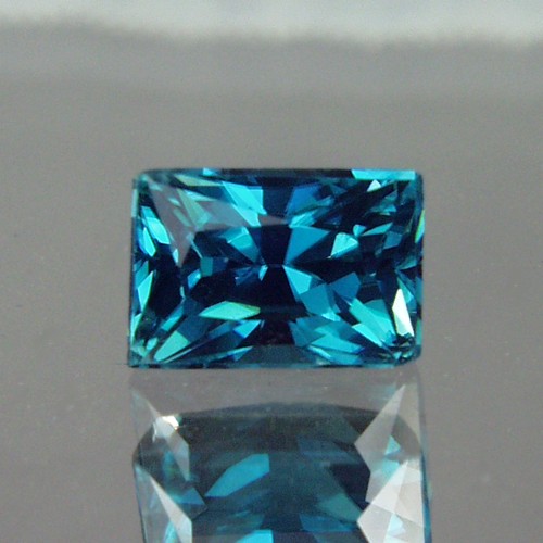 Special Cut And Color Deep Blue Zircon 4.47 ct  Litnon.com