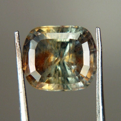 Top Cut Huge and Natural Montana Sapphire 6.57 ct  Litnon.com