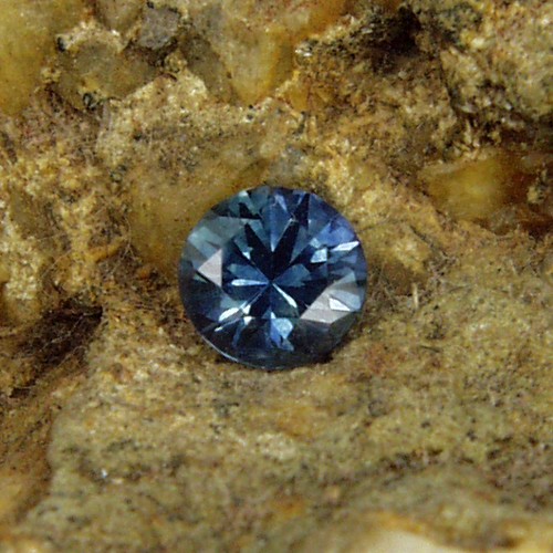 Bright Steel Blue Natural Montana Sapphire  Litnon.com