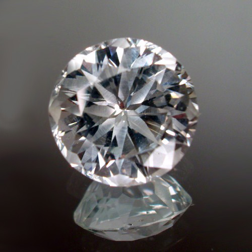 USA Flower Cut White Topaz Vietnam 4.12 ct  Litnon.com