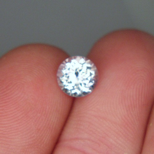 Special Quality and Cut White Ceylon Sapphire 2.05 ct  Litnon.com