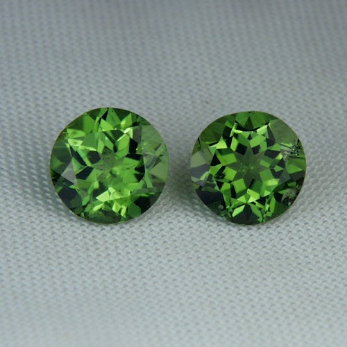 Fine Cut and Color Pakistan Peridot Pair 5.75 ct tw  Litnon.com