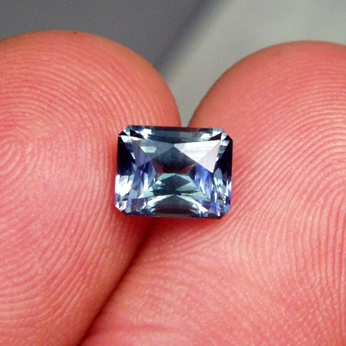 Top Cut Bright Steel Blue Montana Sapphire 2.07 ct  Litnon.com