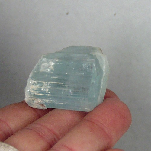 Terminated Aquamarine Beryl Crystal Specimen Pakistan  Litnon.com
