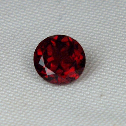 Rare Arizona Chrome Pyrope Ant Hill Garnet 6 mm  Litnon.com