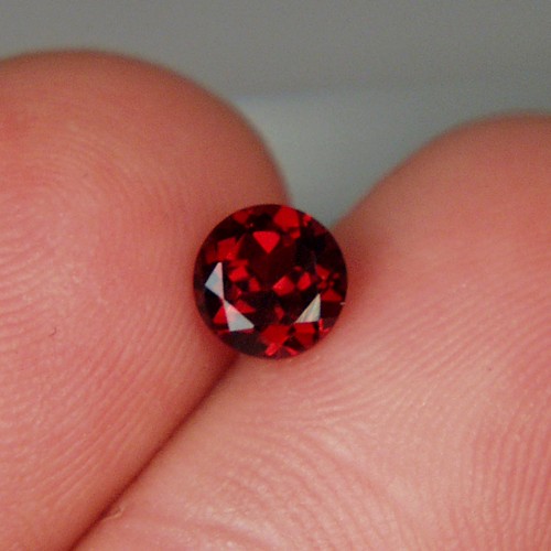 Rare Arizona Chrome Pyrope Ant Hill Garnet 6 mm  Litnon.com
