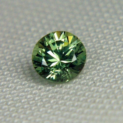 Bright and Pretty Natural Demantoid Garnet Namibia  Litnon.com