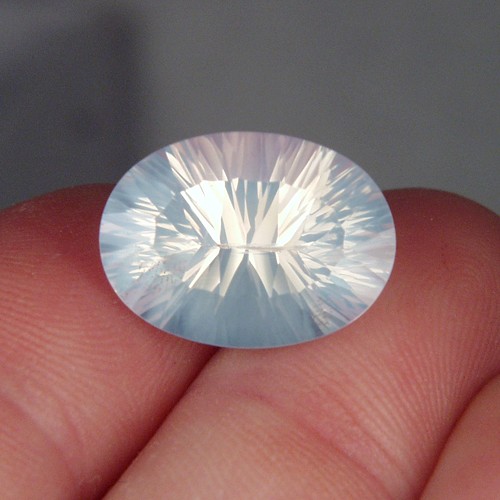 Top Cutting White Moonstone Sri Lanka 11.74 ct  Litnon.com