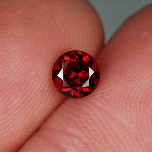 Rare Arizona Chrome Pyrope Ant Hill Garnet 6 mm  Litnon.com
