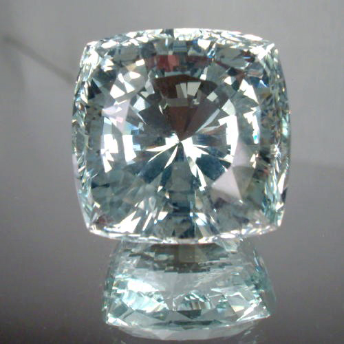 Huge Brilliant Light Green Beryl Brazil 39.51ct  Litnon.com