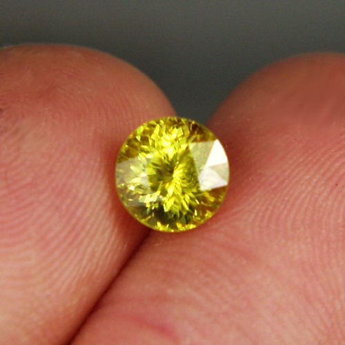 Brilliant Natural Yellow Sphene Pakistan 2.12 ct  Litnon.com