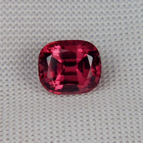 Quality Tanga Rhodolite Garnet Tanzania 2.40ct  Litnon.com
