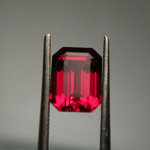 Quality Tanga Rhodolite Garnet Tanzania 2.39 ct  Litnon.com