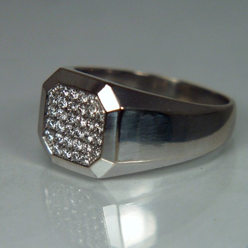 Quality Estate Mens 14 k White Gold Diamond Ring  Litnon.com