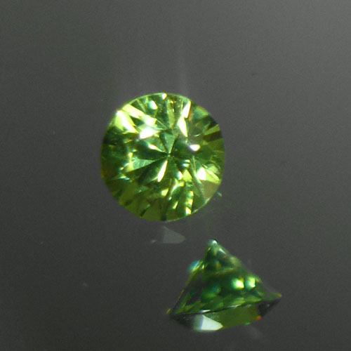 Bright and Pretty Natural Demantoid Garnet Namibia  Litnon.com
