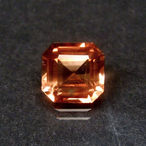 Rare Precious Topaz Russia 2.66ct  Litnon.com