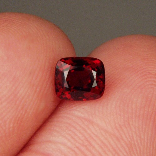Deep Blood Red South East Asia Spinel  Litnon.com
