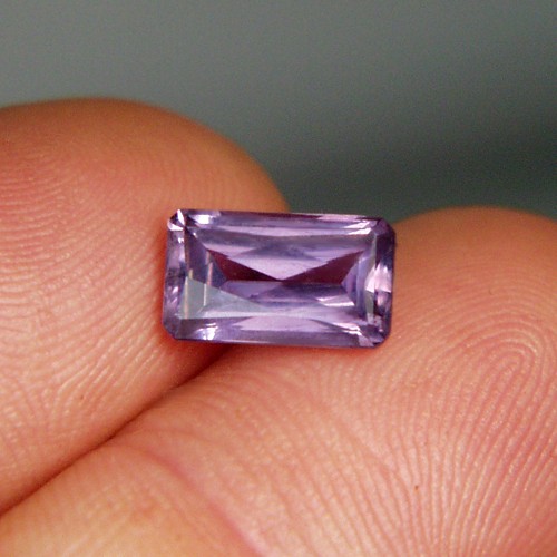 Unheated Purple to Blue Color Change Montana Sapphire 3.20ct  Litnon.com