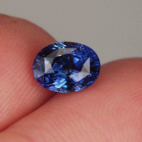 Fine Royal Blue Natural Ceylon Sapphire 2.16ct  Litnon.com