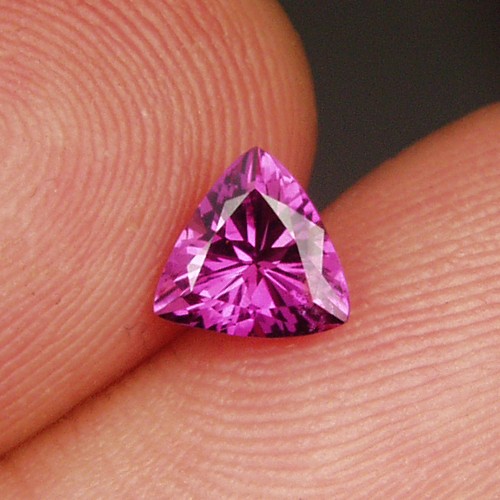 Hot Color Natural Pink Ceylon Sapphire  Litnon.com