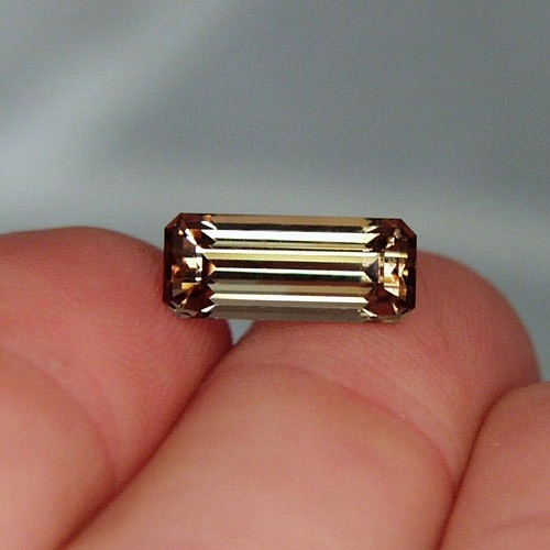 Bright and Clean Golden Brown Tourmaline 4.76 ct  Litnon.com