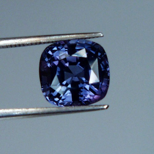 Big Color Shift Blue - Purple Spinel Sri Lanka 3.19 ct  Litnon.com
