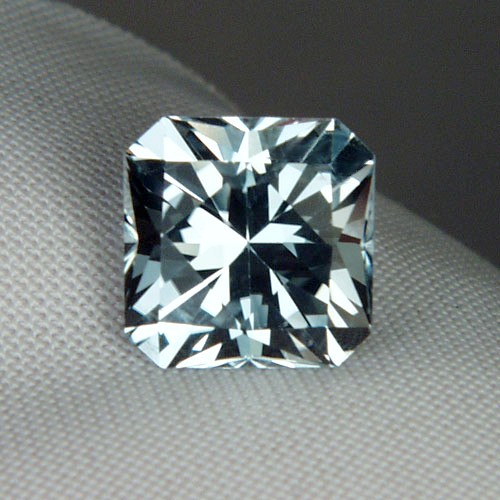 Top Cut Natural Color Blue Topaz Nigeria 8.91ct  Litnon.com