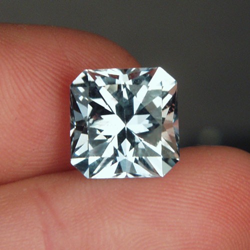 Top Cut Natural Color Blue Topaz Nigeria 8.91ct  Litnon.com