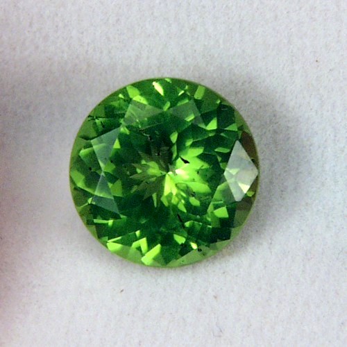 Fine Quality Bright and Pretty Arizona Peridot 3.82  Litnon.com