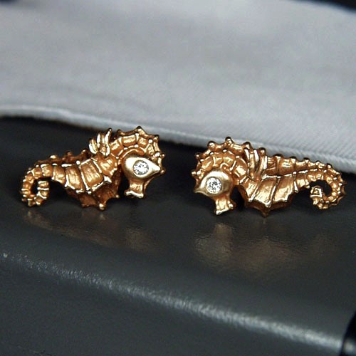 Estate 14kt Sea Horse Diamond Eyes Earrings  Litnon.com