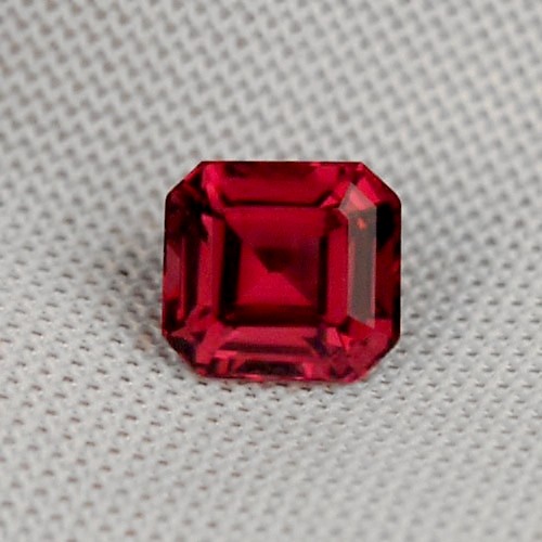 Quality Tanga Rhodolite Garnet Tanzania 1.93 ct  Litnon.com