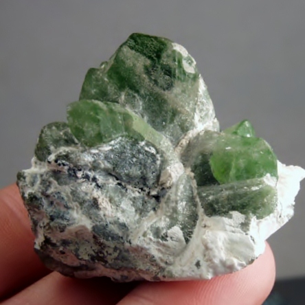 Fine Peridot Crystal Mineral Specimen Pakistan  Litnon.com