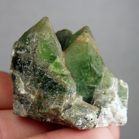 Fine Peridot Crystal Mineral Specimen Pakistan  Litnon.com