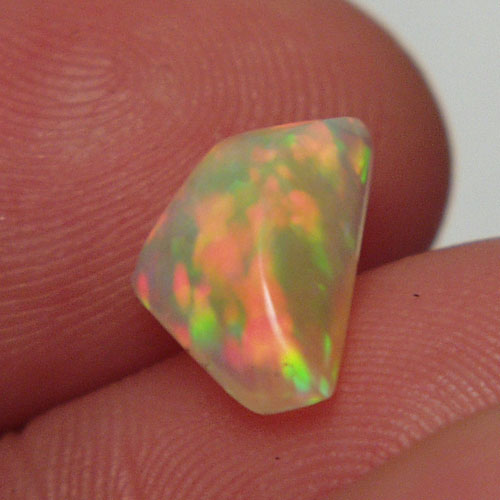 Spectacular Fire Top Gem Quality Welo Opal 2.38 ct  Litnon.com