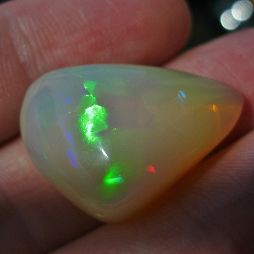 Huge Top Gem Quality Welo Opal Ethiopia 22.44 cts  Litnon.com