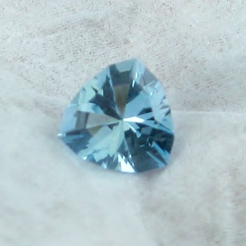 Nice Color and Bright Aquamarine Nigeria 1.67ct  Litnon.com