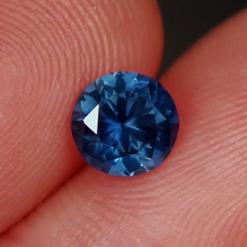 Unheated Royal Blue Ceylon Sapphire 1.56ct  Litnon.com