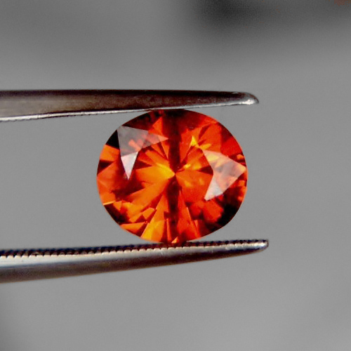 Cut, Color and Fire Orange Red Spessartite Garnet  Litnon.com